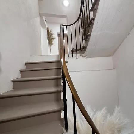 La Saphir לינה וארוחת בוקר 3*